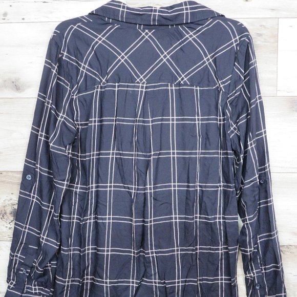 SOHO* Women's Button Down Long Sleeve Front Knot Size Medium Black w/White Lines - Picture 2 of 15